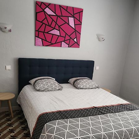Bed and Breakfast Les Belles Nuits Le Bousquet-d'Orb Exterior foto