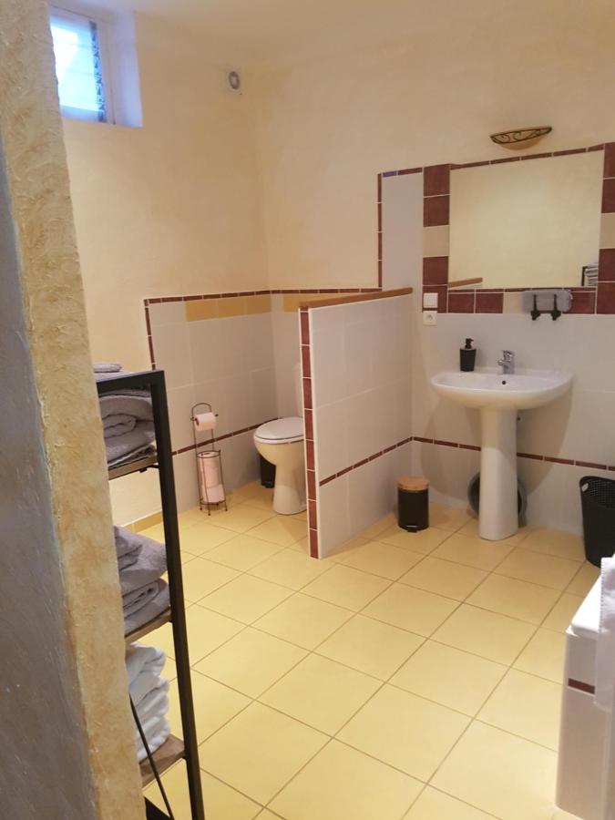 Bed and Breakfast Les Belles Nuits Le Bousquet-d'Orb Exterior foto
